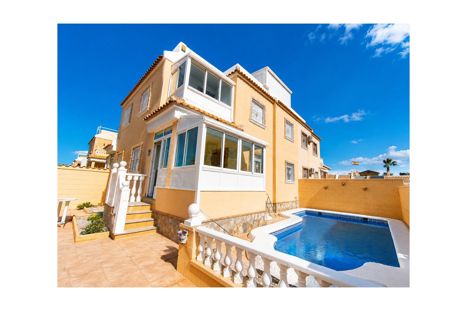 Herverkoop - Town House -
Rojales - Inland