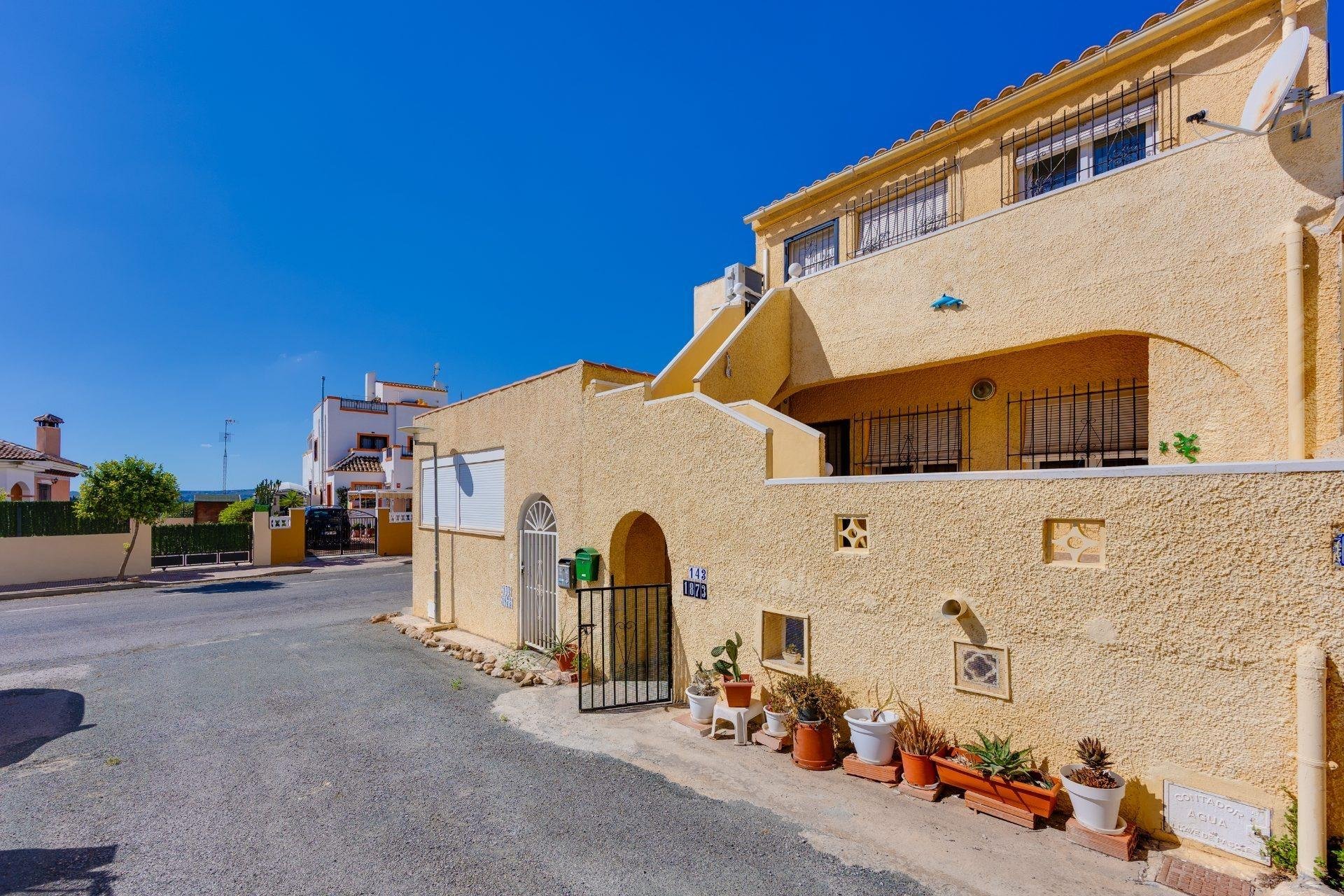 Herverkoop - Town House -
San Fulgencio - La Marina