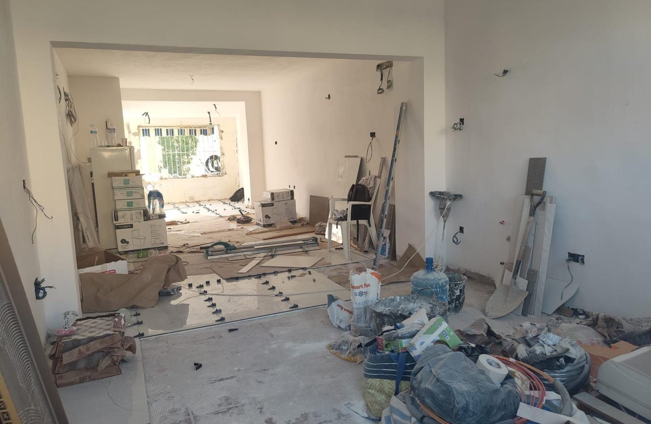 Herverkoop - Town House -
San Miguel de Salinas - Blue Lagoon - Galán