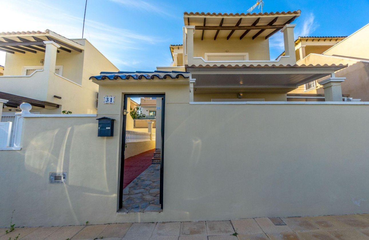 Herverkoop - Town House -
San Miguel de Salinas - El Galán