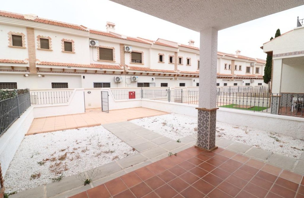 Herverkoop - Town House -
San Miguel de Salinas - Inland