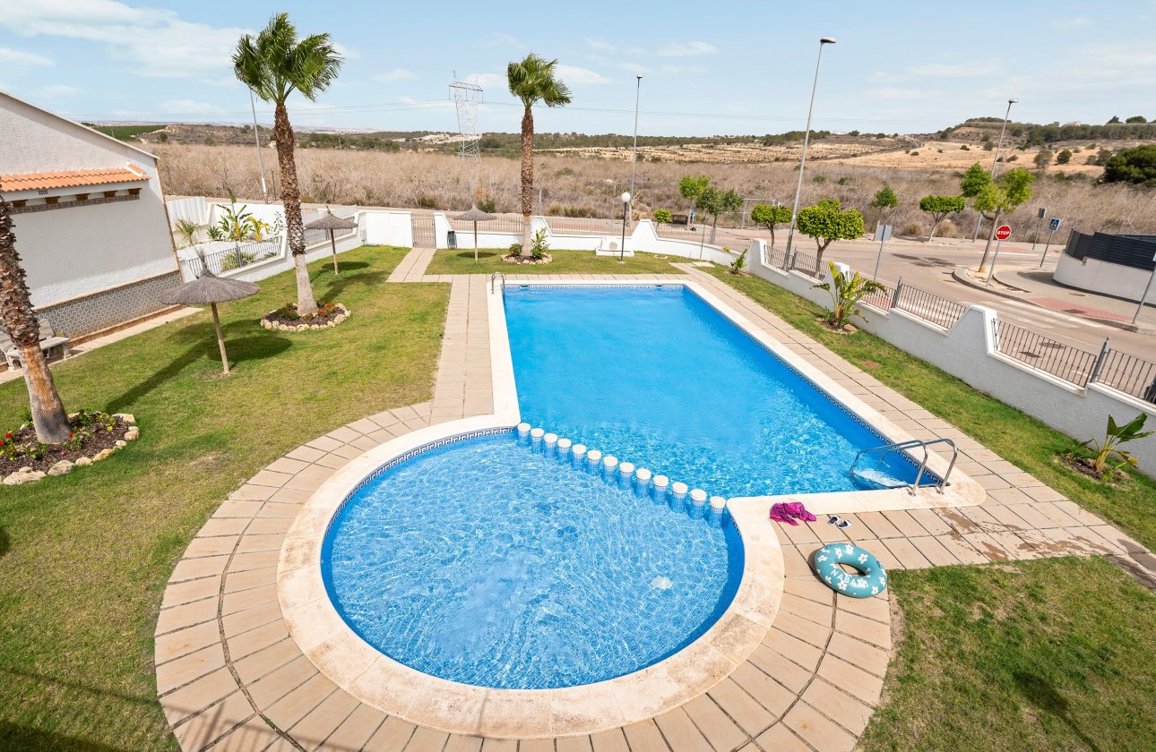 Herverkoop - Town House -
San Miguel de Salinas - Inland