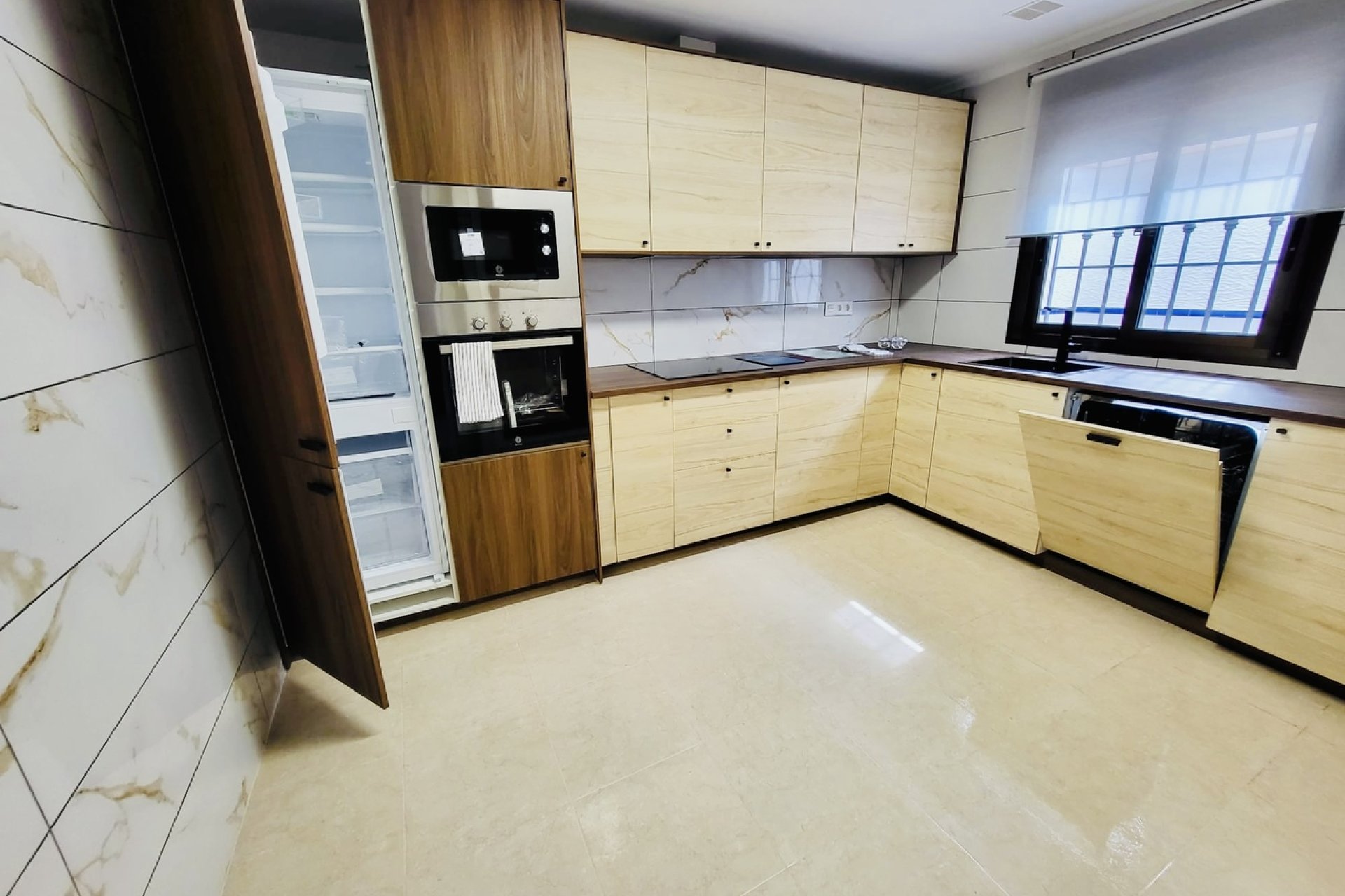 Herverkoop - Town House -
San Miguel de Salinas - Inland