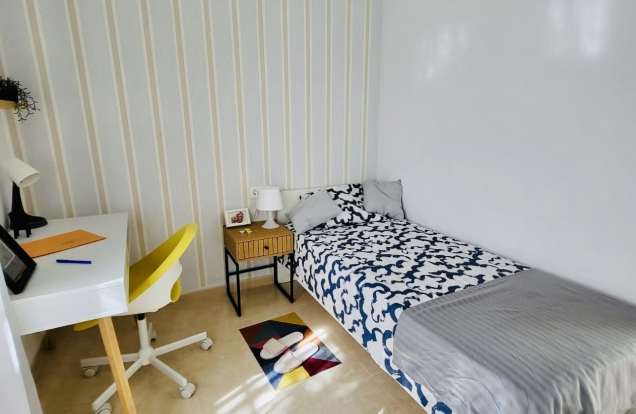 Herverkoop - Town House -
San Miguel de Salinas - Inland