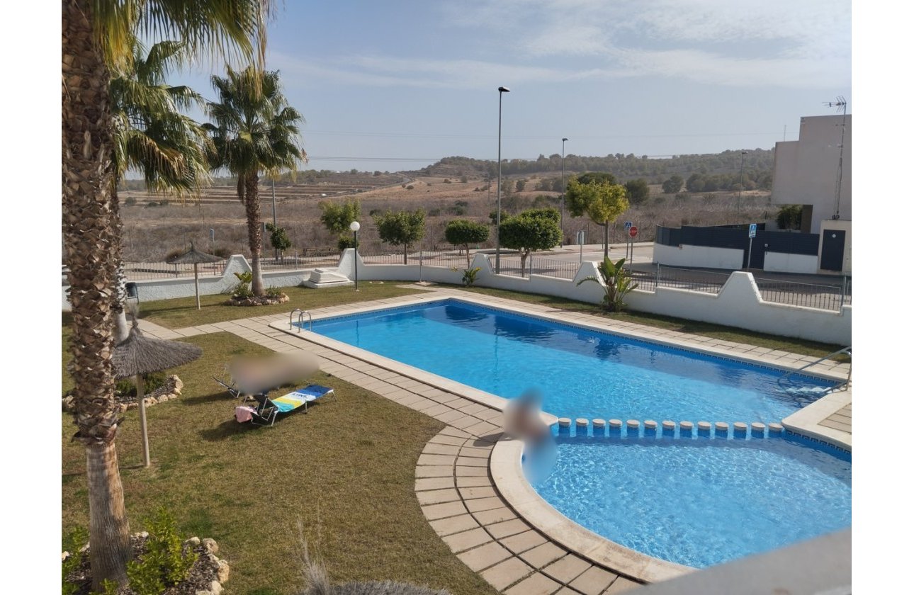 Herverkoop - Town House -
San Miguel de Salinas - Inland