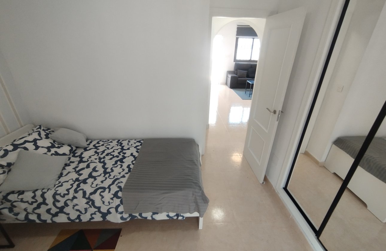 Herverkoop - Town House -
San Miguel de Salinas - Inland