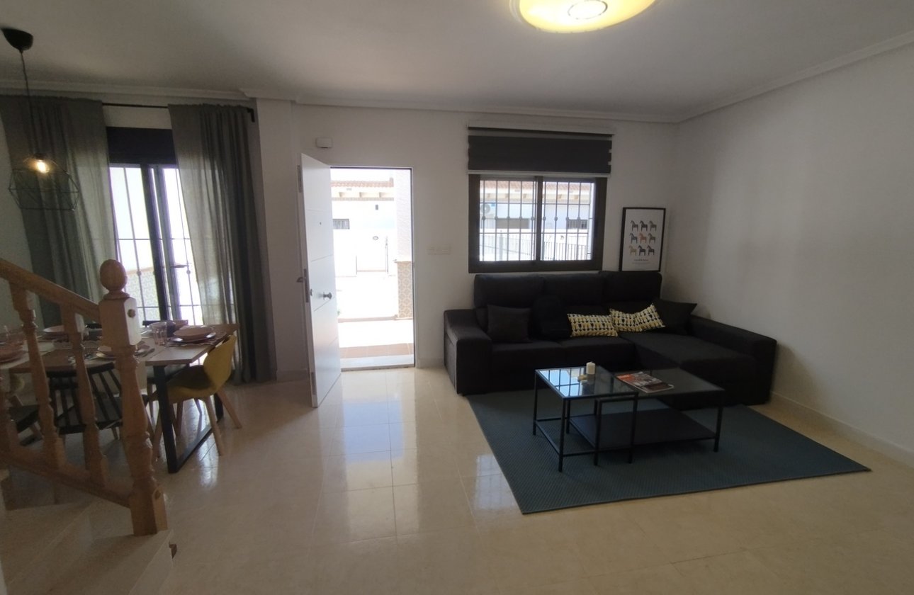 Herverkoop - Town House -
San Miguel de Salinas - Inland