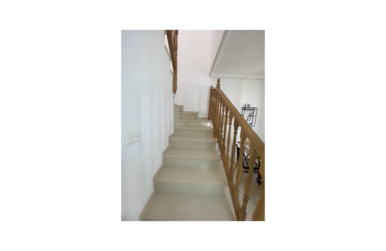 Herverkoop - Town House -
San Miguel de Salinas - Inland