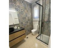 Herverkoop - Town House -
San Miguel de Salinas - Inland