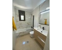 Herverkoop - Town House -
San Miguel de Salinas - Inland