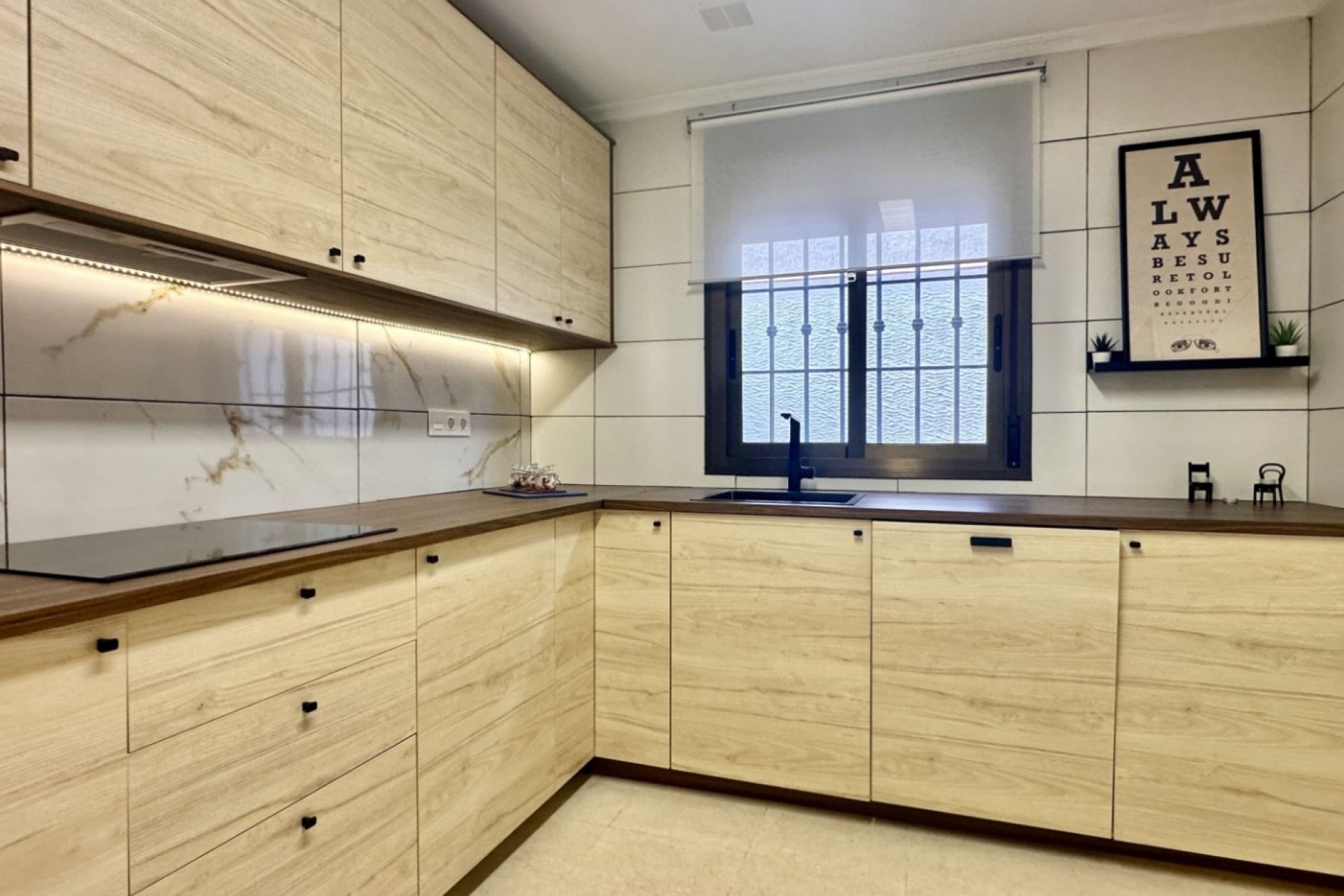 Herverkoop - Town House -
San Miguel de Salinas - Inland