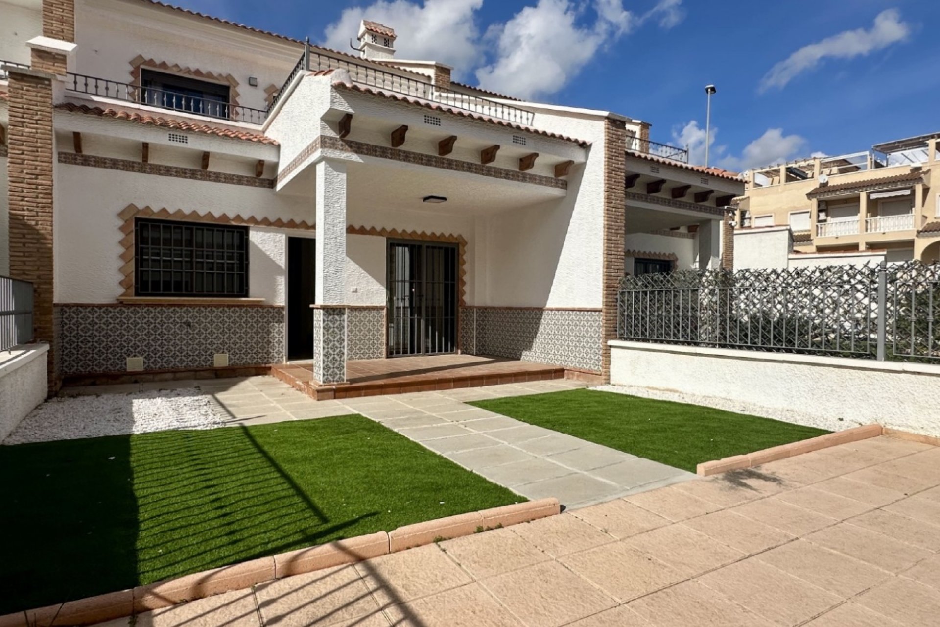 Herverkoop - Town House -
San Miguel de Salinas - Inland