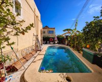 Herverkoop - Town House -
San Miguel de Salinas - Inland