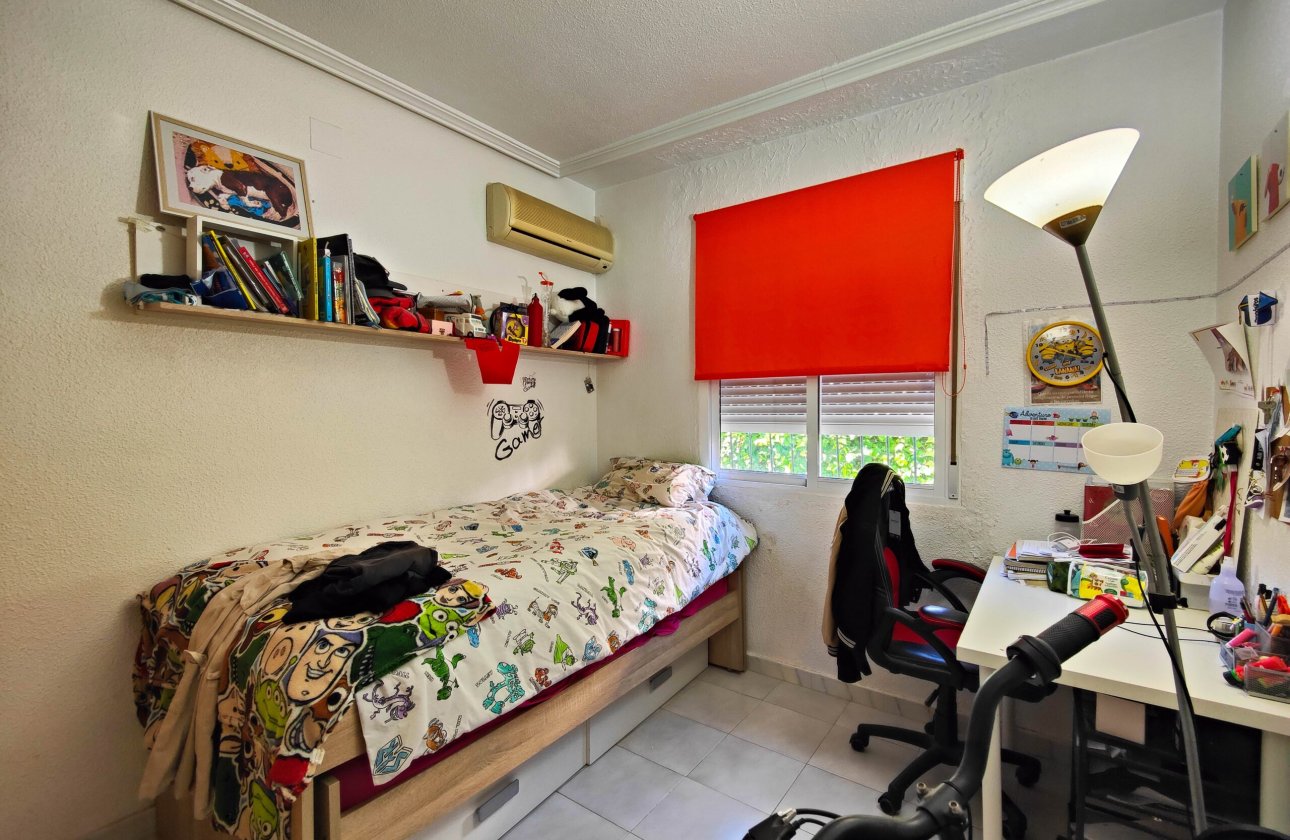 Herverkoop - Town House -
San Miguel de Salinas - Inland