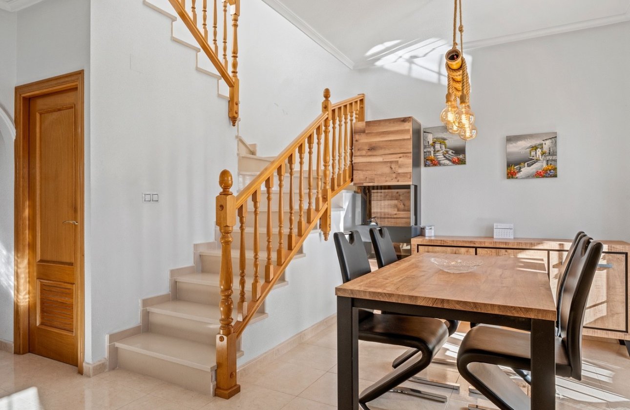 Herverkoop - Town House -
San Miguel de Salinas - Inland