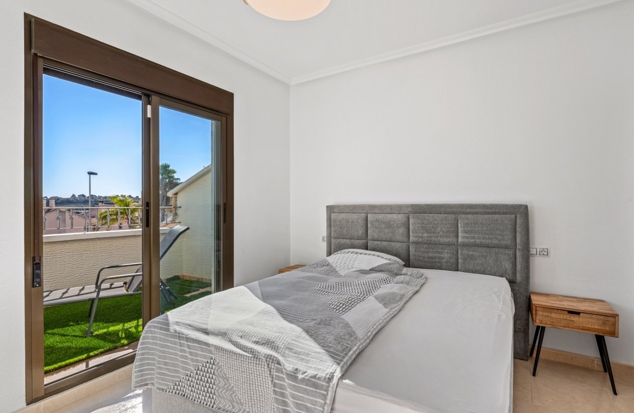 Herverkoop - Town House -
San Miguel de Salinas - Inland