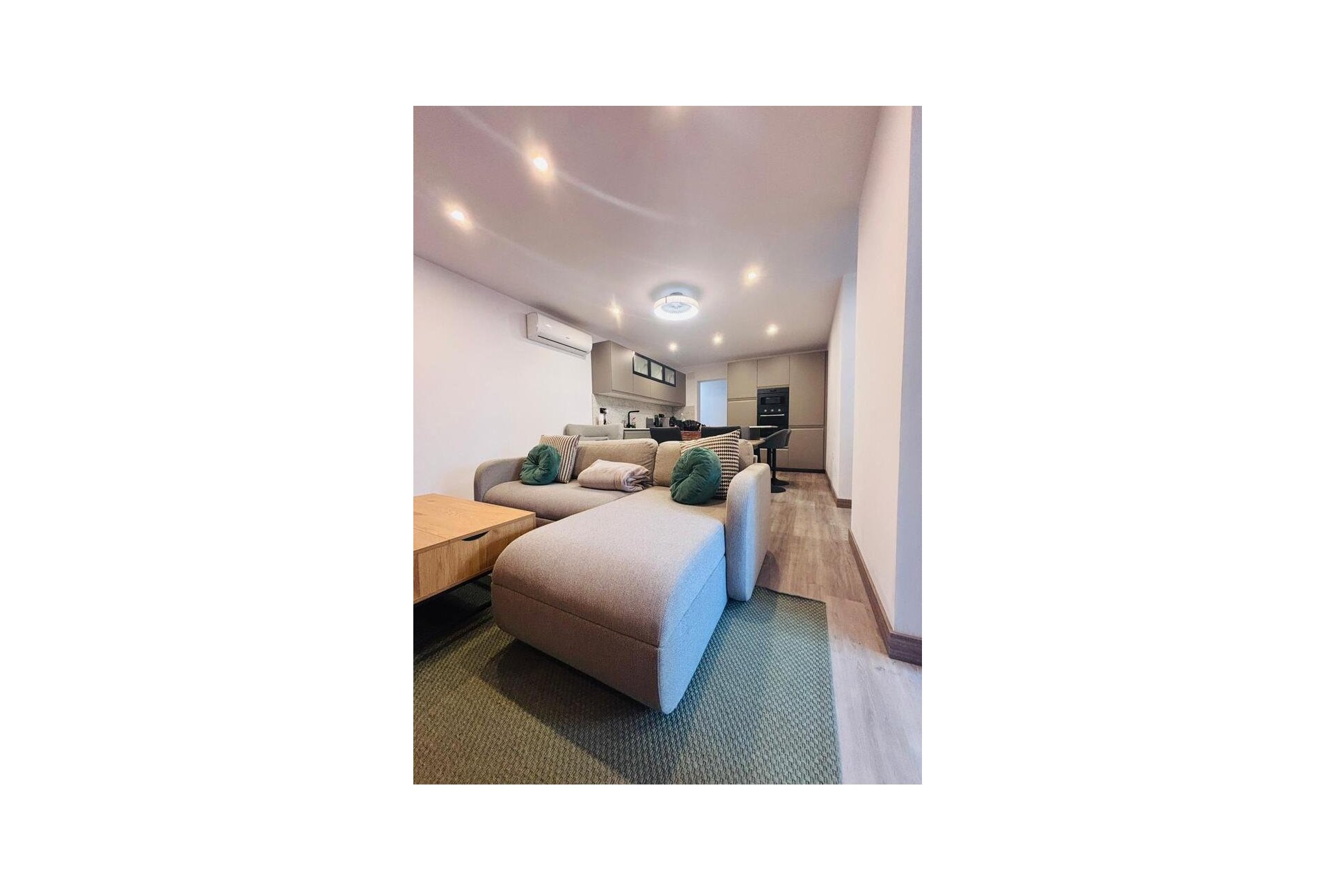 Herverkoop - Town House -
San Miguel de Salinas - Inland