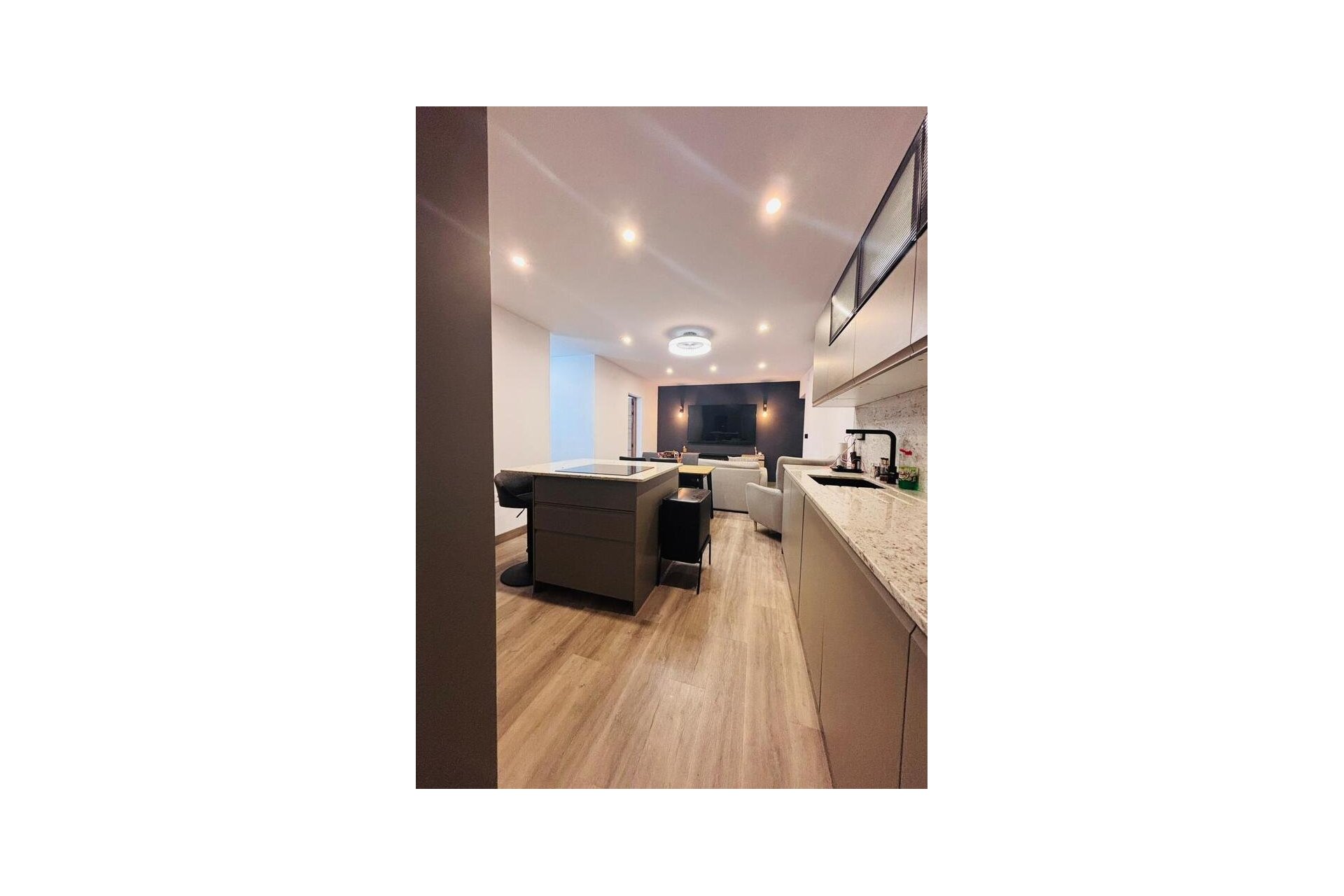 Herverkoop - Town House -
San Miguel de Salinas - Inland