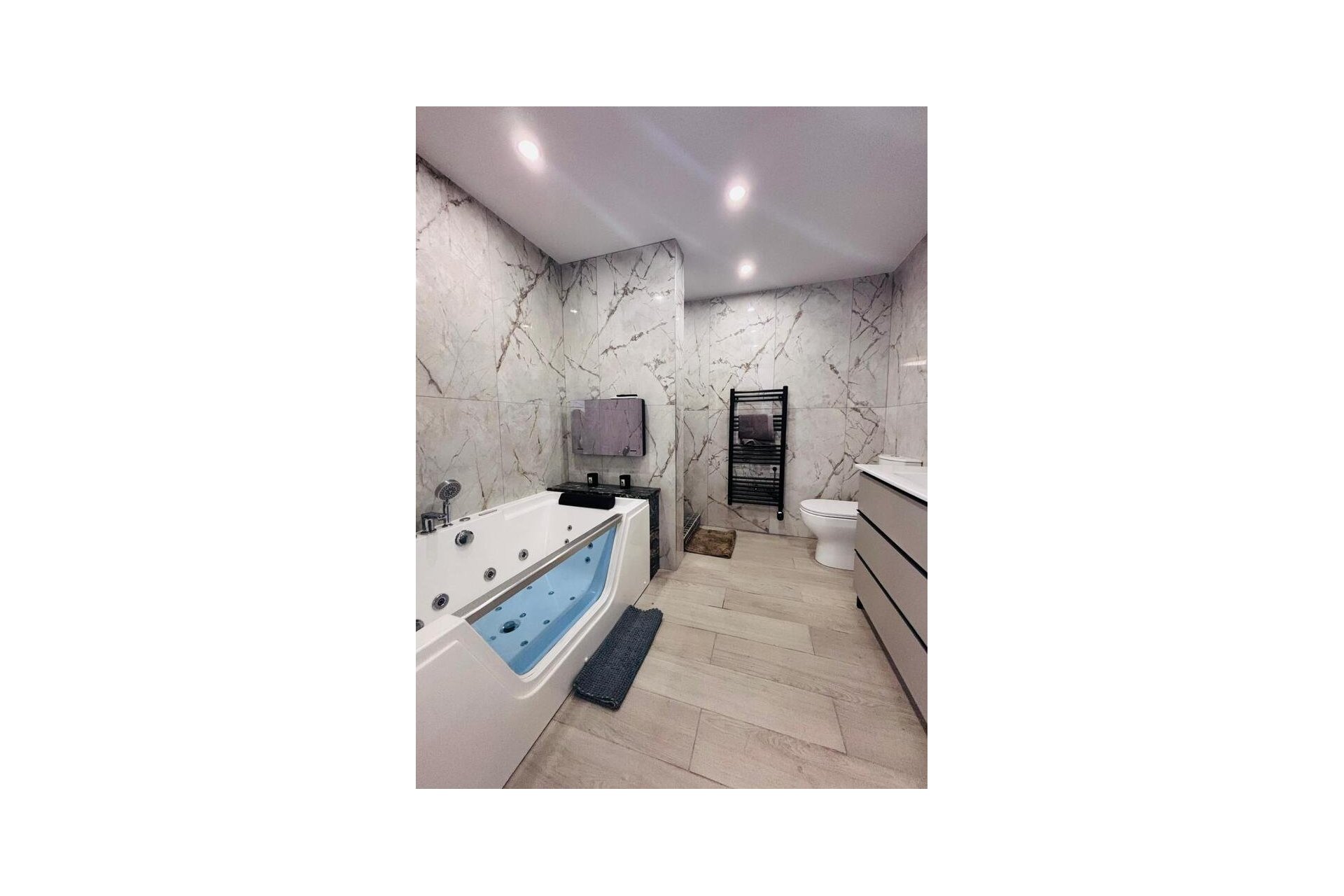 Herverkoop - Town House -
San Miguel de Salinas - Inland