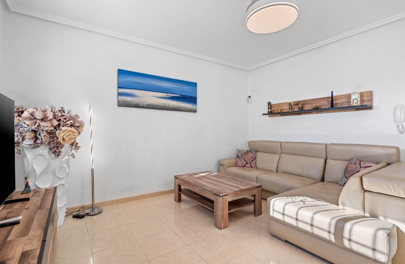 Herverkoop - Town House -
San Miguel de Salinas - Inland