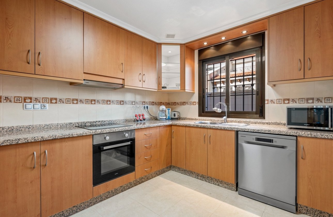 Herverkoop - Town House -
San Miguel de Salinas - Inland