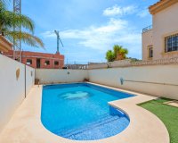 Herverkoop - Town House -
San Miguel de Salinas - Inland