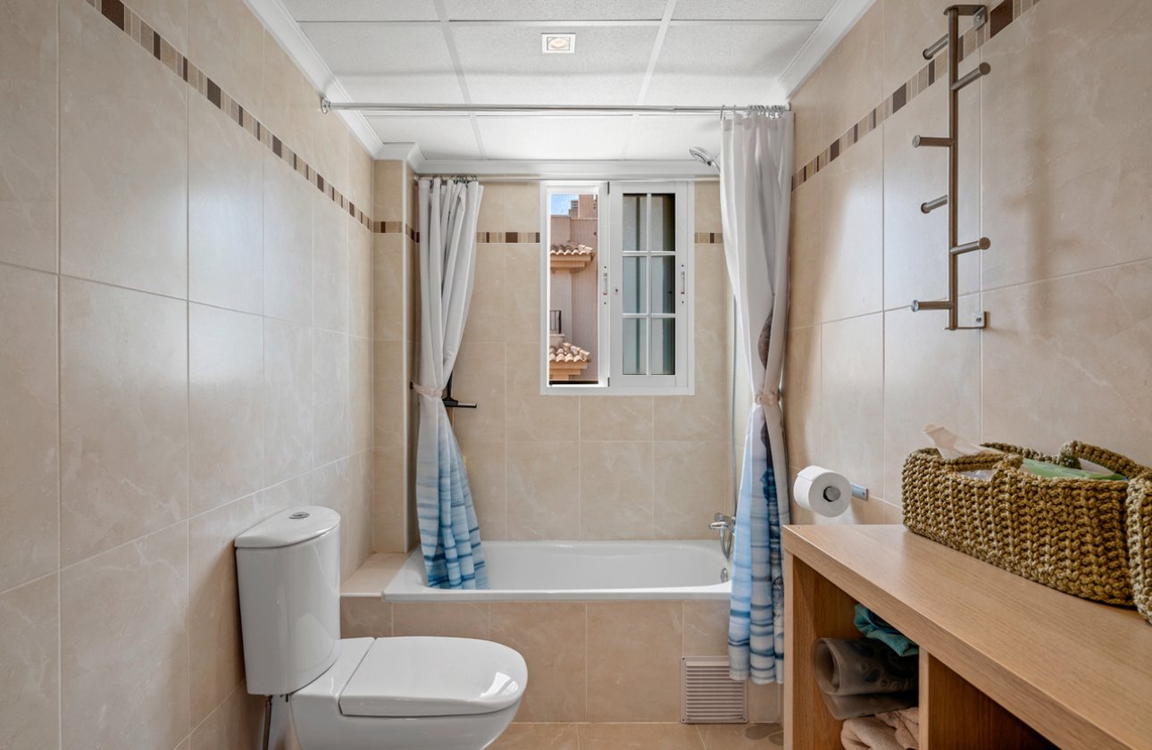 Herverkoop - Town House -
San Miguel de Salinas - Inland
