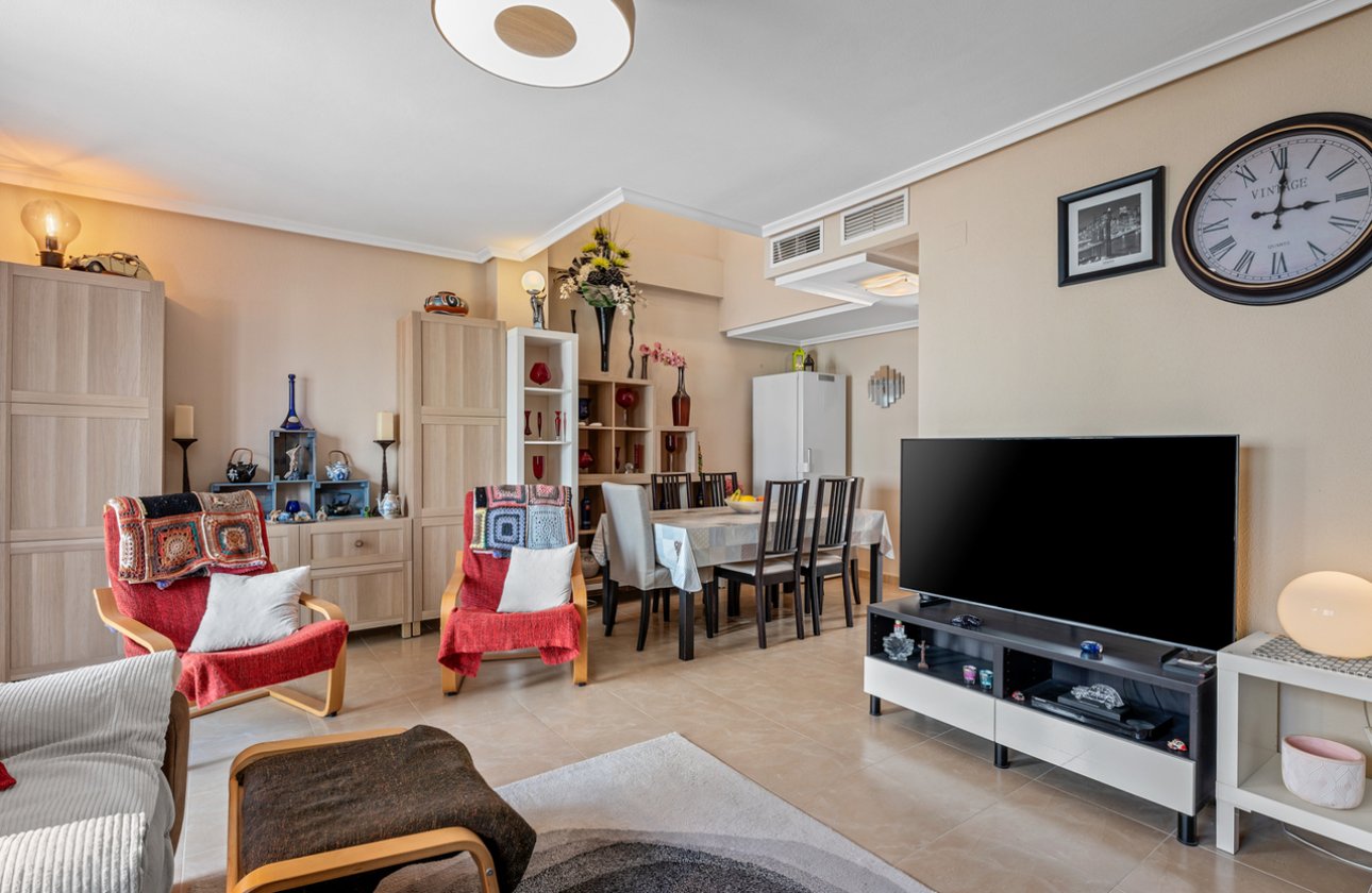 Herverkoop - Town House -
San Miguel de Salinas - Inland