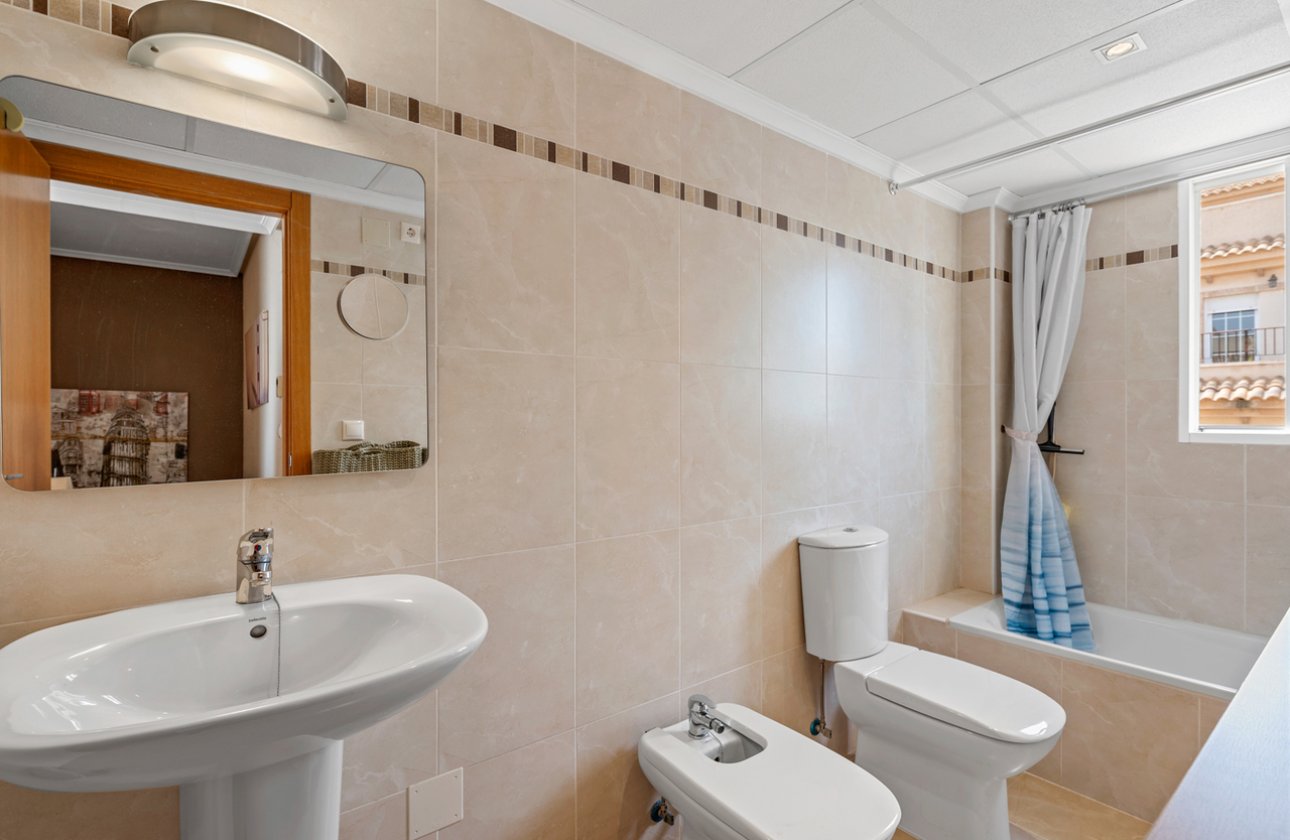 Herverkoop - Town House -
San Miguel de Salinas - Inland