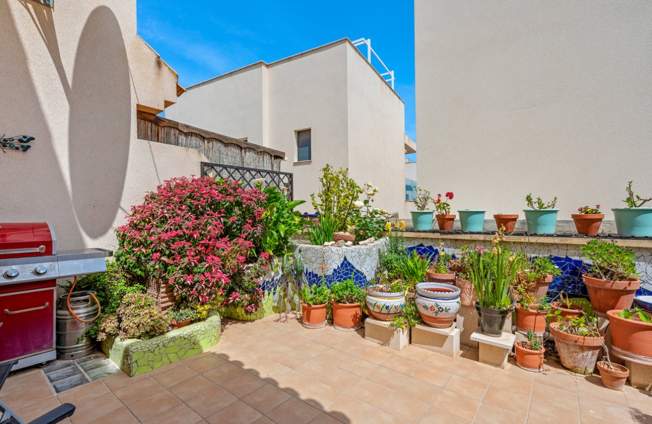 Herverkoop - Town House -
San Miguel de Salinas - Inland
