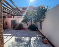 Herverkoop - Town House -
Torre de la Horadada - Costa Blanca
