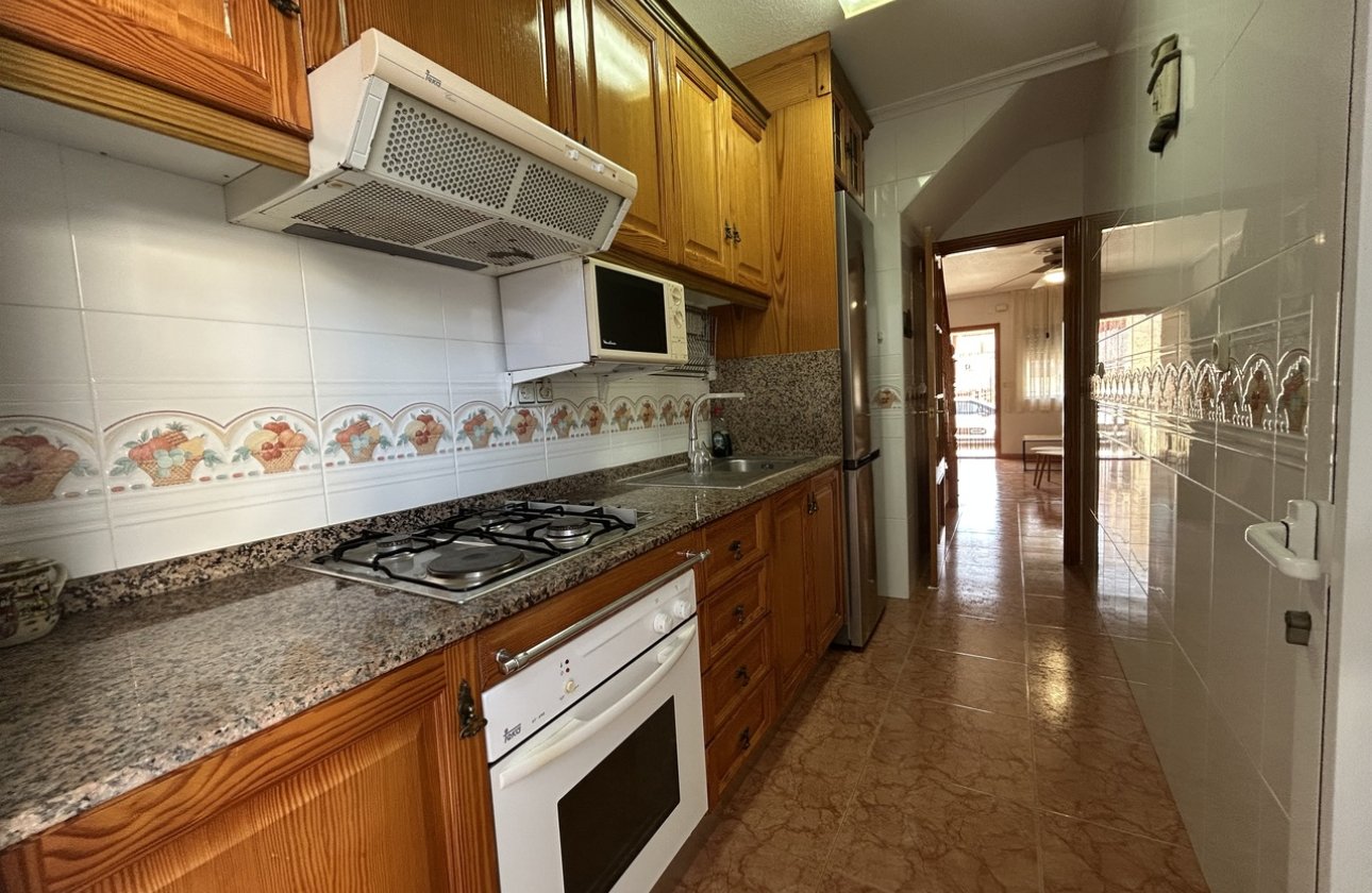 Herverkoop - Town House -
Torre de la Horadada - Costa Blanca