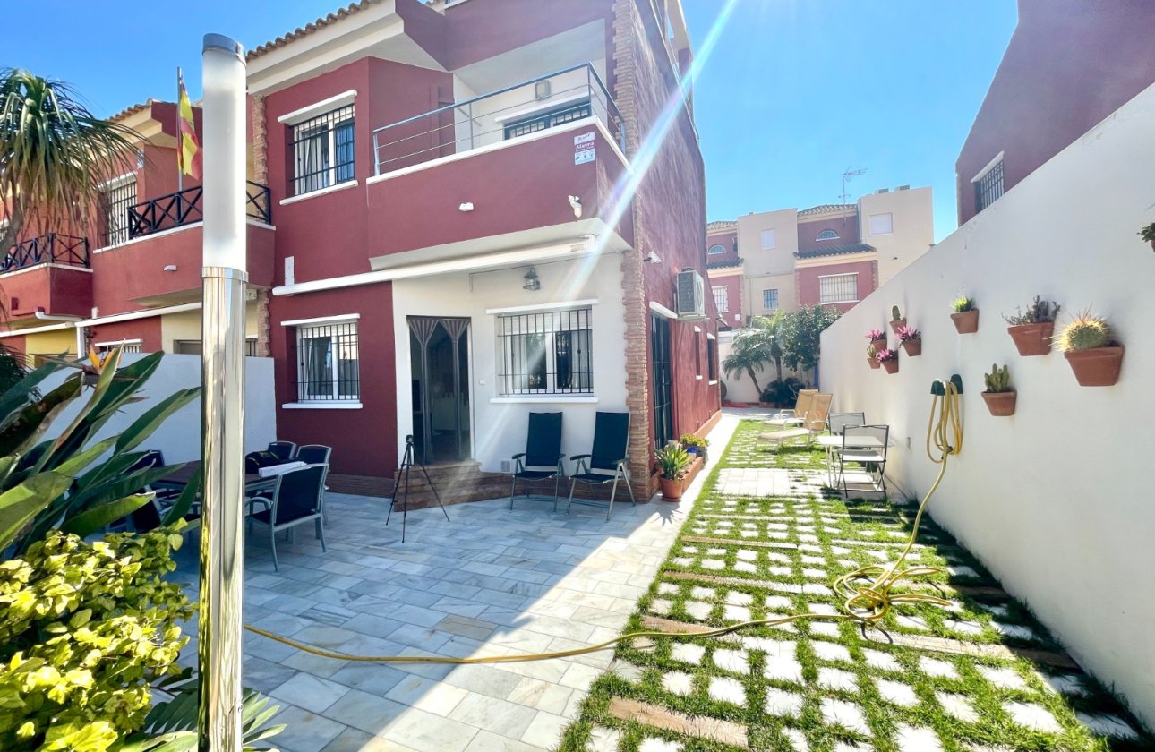 Herverkoop - Town House -
Torre de la Horadada - Costa Blanca