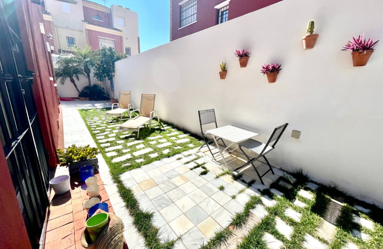 Herverkoop - Town House -
Torre de la Horadada - Costa Blanca