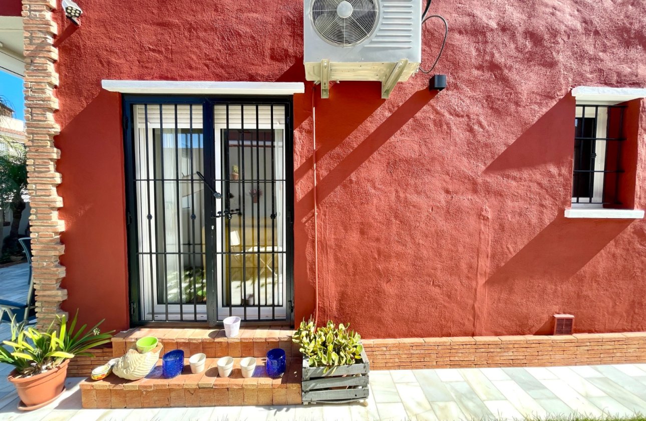 Herverkoop - Town House -
Torre de la Horadada - Costa Blanca