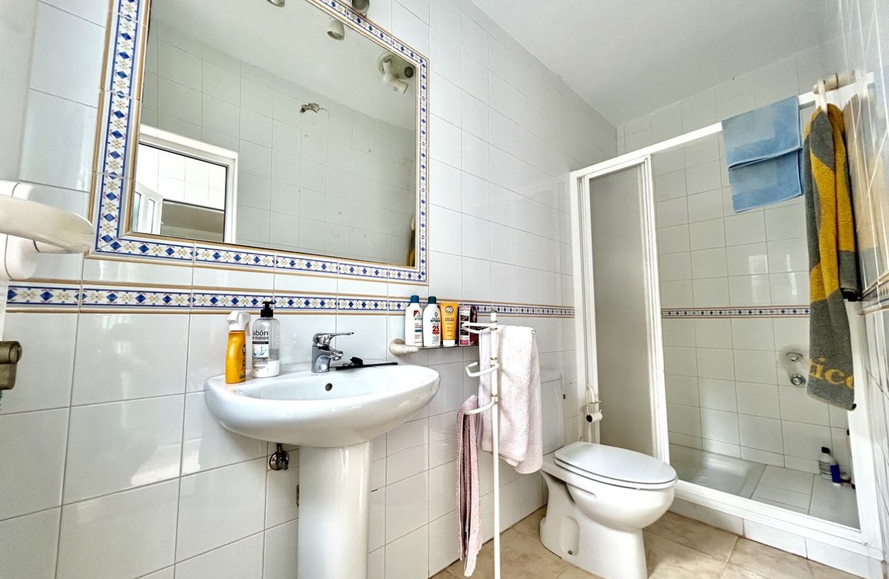 Herverkoop - Town House -
Torre de la Horadada - Costa Blanca