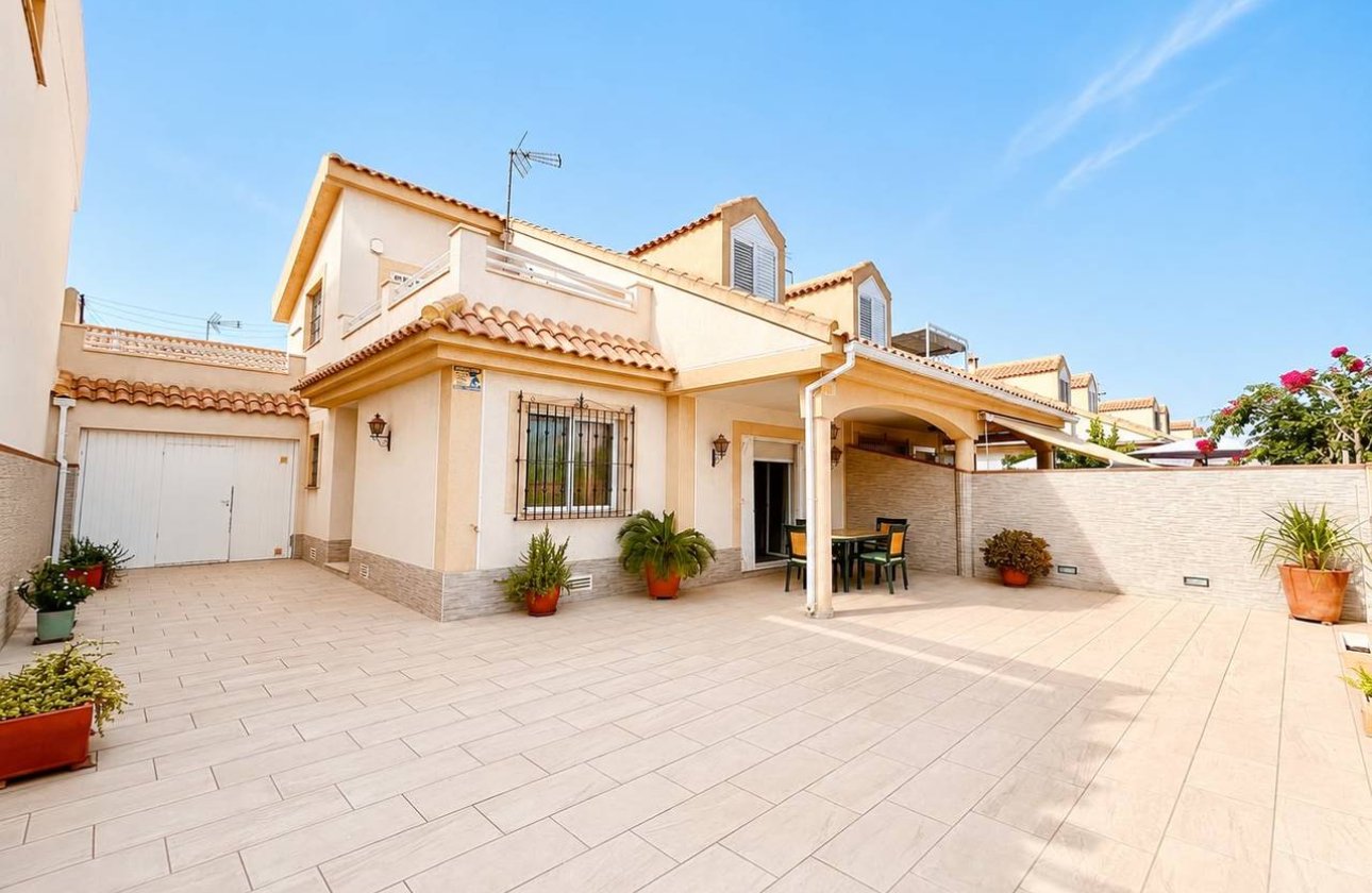 Herverkoop - Town House -
Torre de la Horadada - Costa Blanca