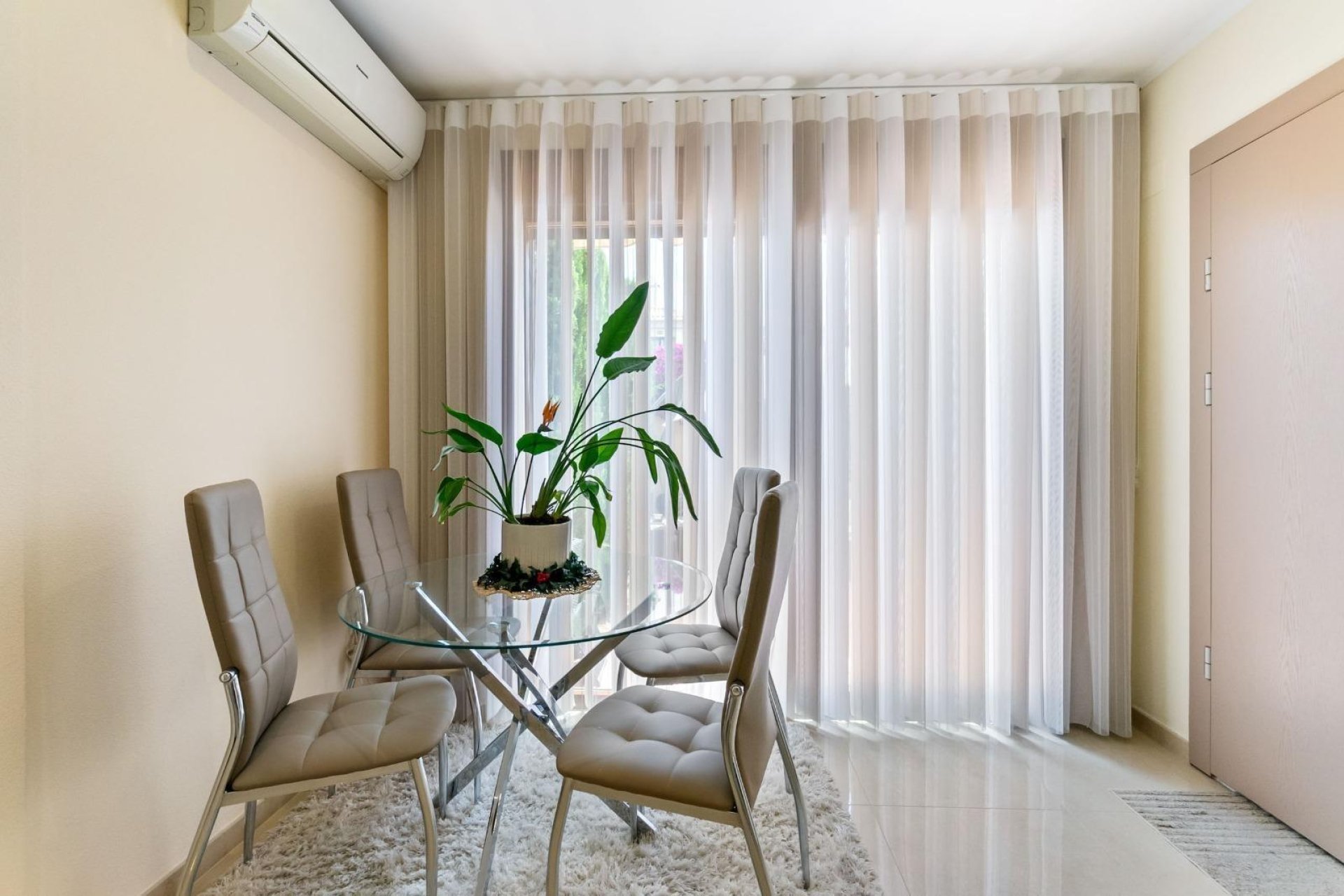 Herverkoop - Town House -
Torrevieja - Aguas Nuevas