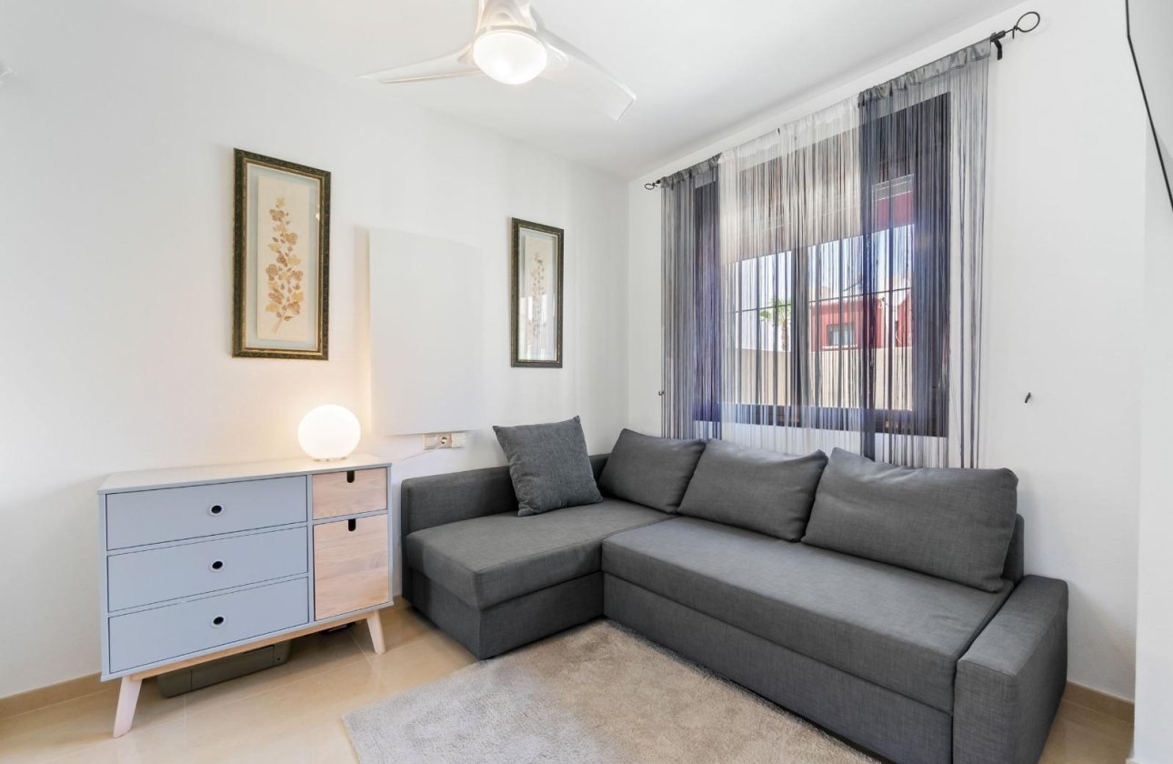 Herverkoop - Town House -
Torrevieja - Aguas Nuevas