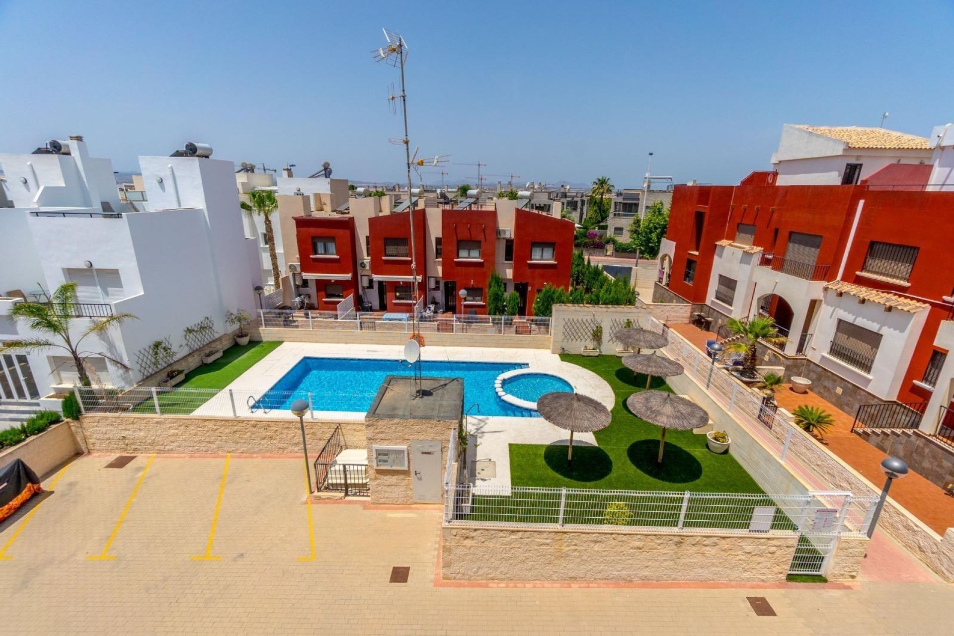 Herverkoop - Town House -
Torrevieja - Aguas Nuevas