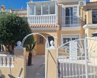 Herverkoop - Town House -
Torrevieja - Aguas Nuevas