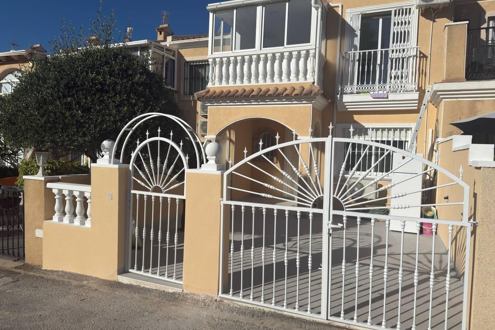Herverkoop - Town House -
Torrevieja - Aguas Nuevas