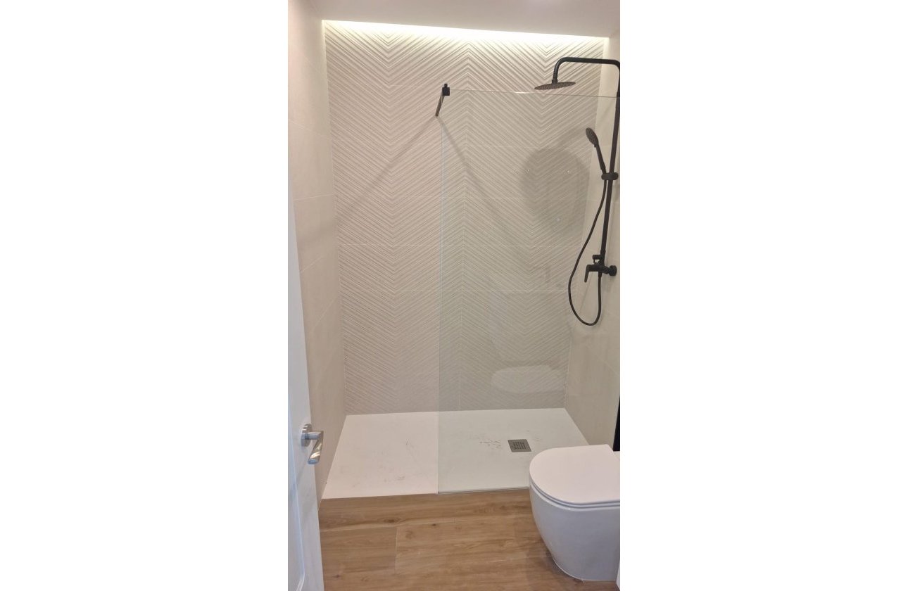 Herverkoop - Town House -
Torrevieja - Aguas Nuevas