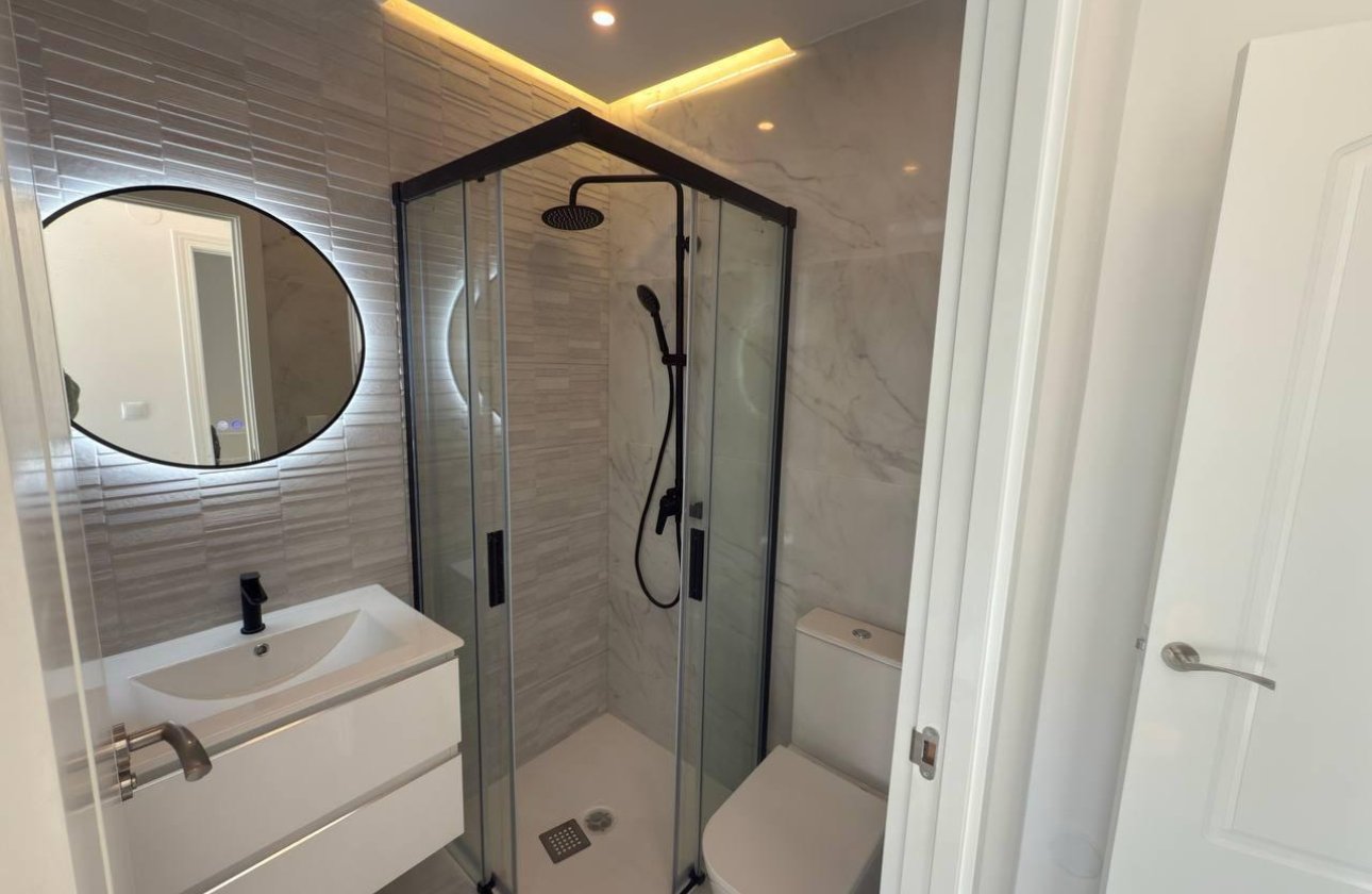 Herverkoop - Town House -
Torrevieja - Aguas Nuevas