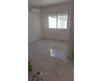 Herverkoop - Town House -
Torrevieja - Aguas Nuevas