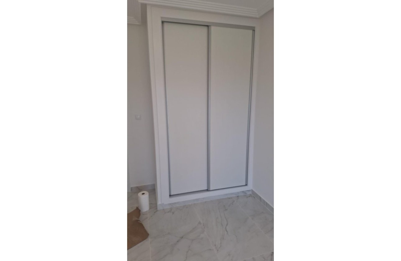 Herverkoop - Town House -
Torrevieja - Aguas Nuevas