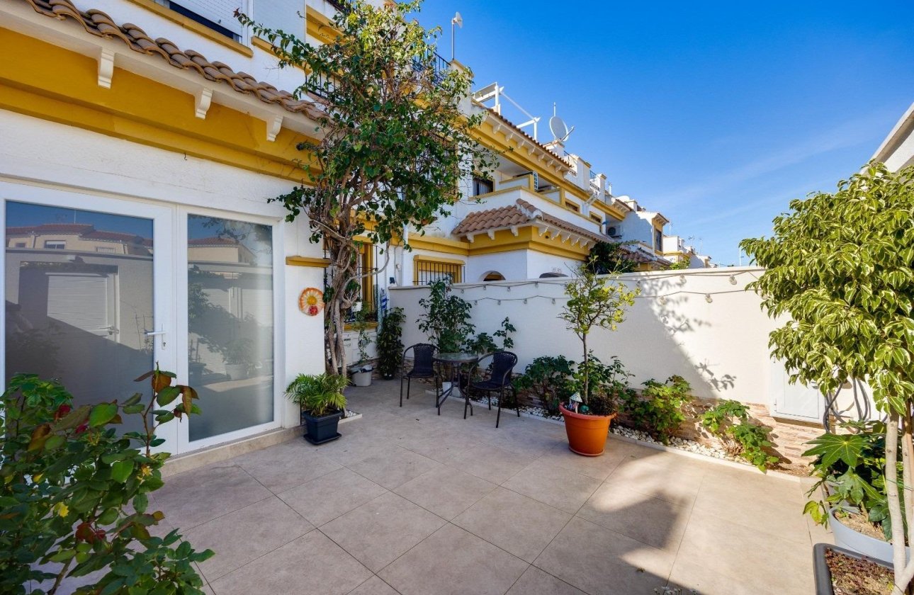 Herverkoop - Town House -
Torrevieja - Aguas Nuevas