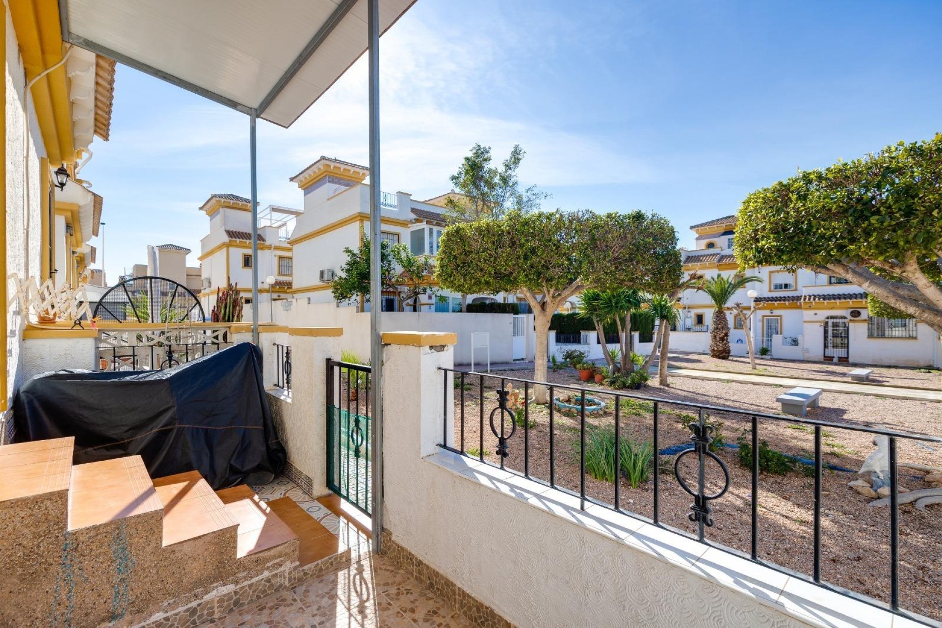 Herverkoop - Town House -
Torrevieja - Aguas Nuevas