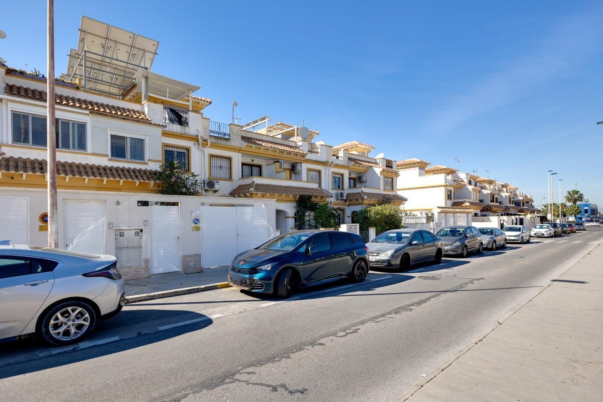 Herverkoop - Town House -
Torrevieja - Aguas Nuevas