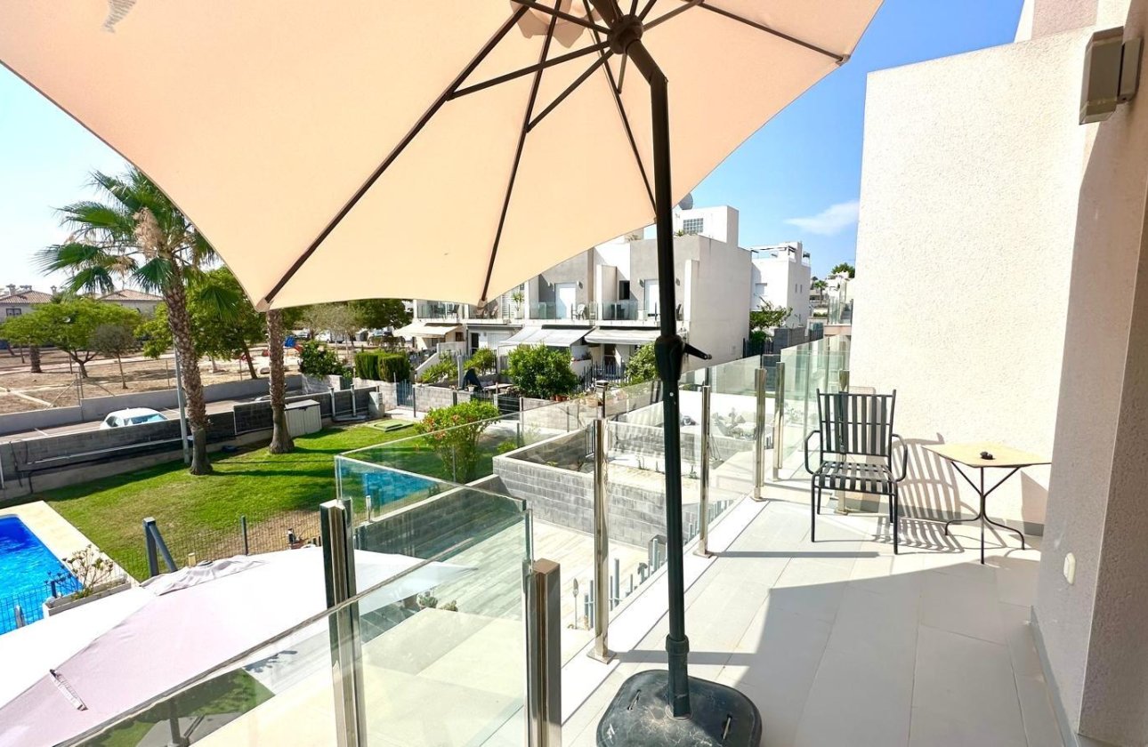 Herverkoop - Town House -
Torrevieja - Aguas Nuevas